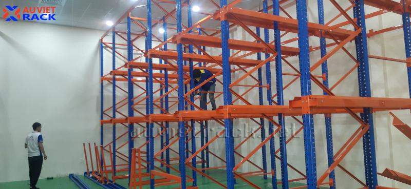 dự án kệ kho dược drive in